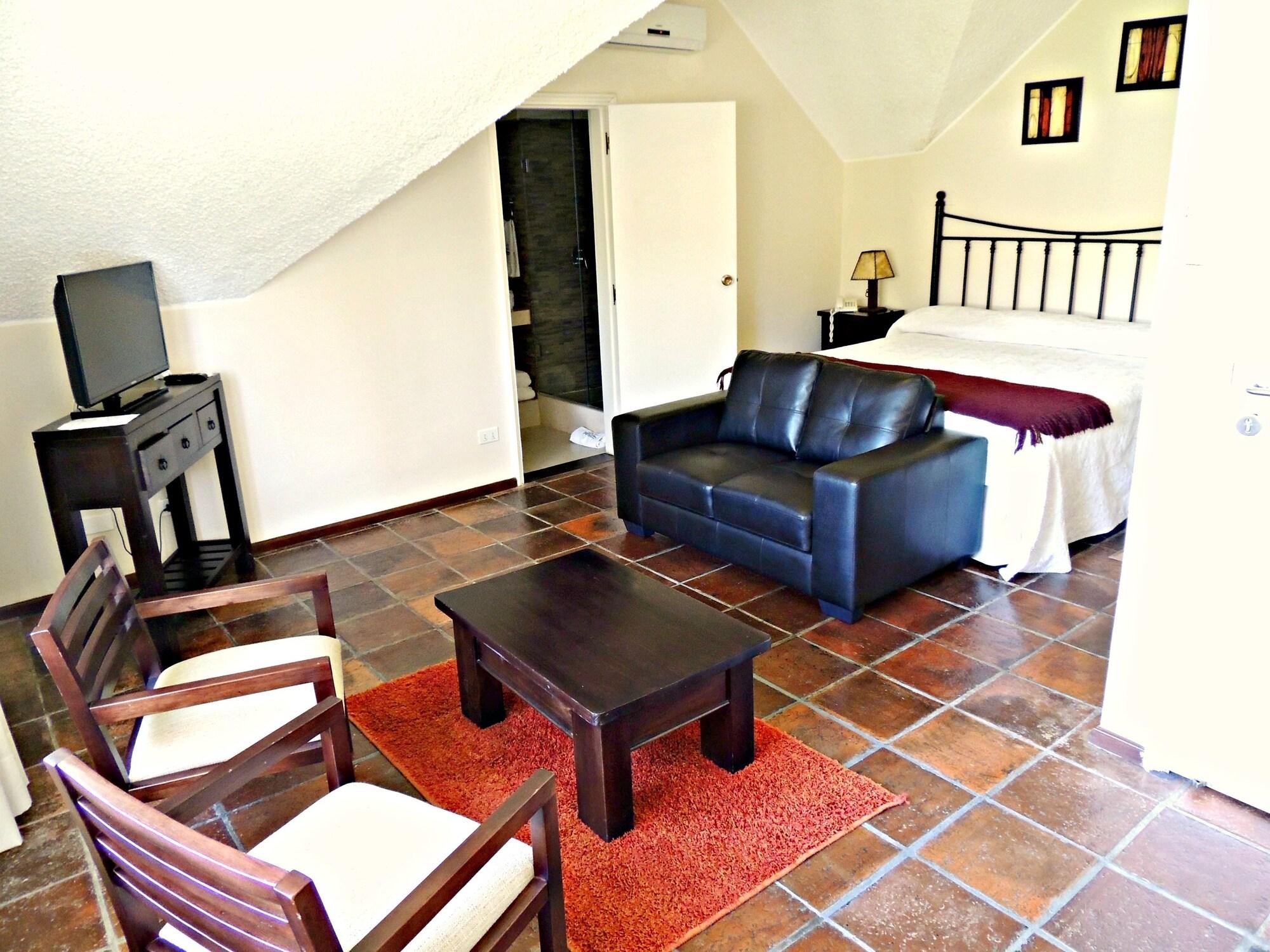 होटल Petit Chateau Boutique 4*