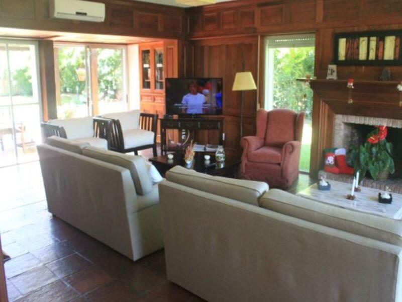 Petit Chateau Boutique Hotel