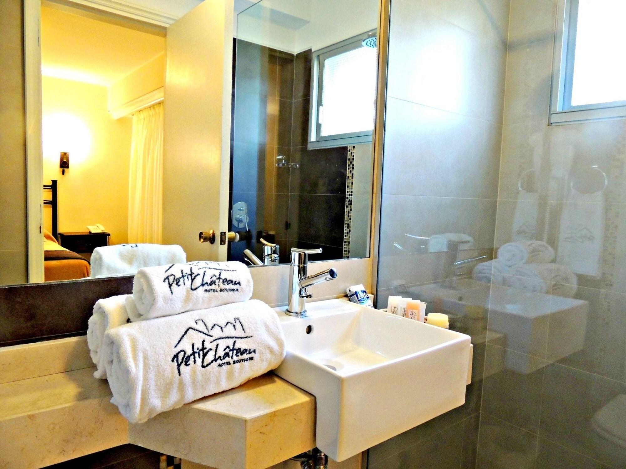 Hotel Petit Chateau Boutique 4*